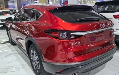 Mazda CX-4, 2022 год, 2 100 000 рублей, 3 фотография