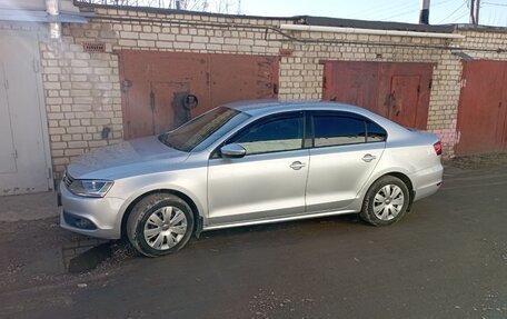 Volkswagen Jetta VI, 2011 год, 850 000 рублей, 3 фотография