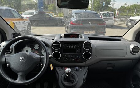 Peugeot Partner II рестайлинг 2, 2018 год, 1 999 000 рублей, 5 фотография