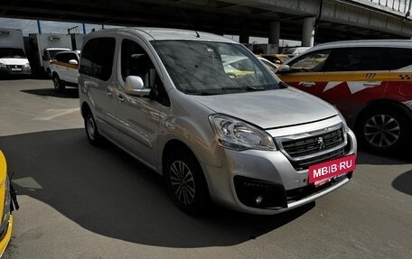 Peugeot Partner II рестайлинг 2, 2018 год, 1 999 000 рублей, 2 фотография