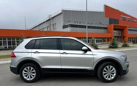 Volkswagen Tiguan II, 2019 год, 1 980 000 рублей, 6 фотография