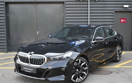 BMW 5 серия, 2023 год, 8 990 000 рублей, 1 фотография