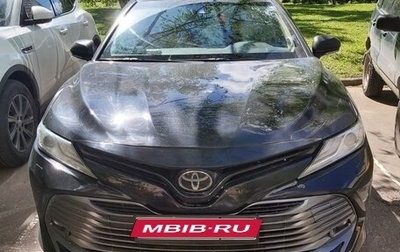 Toyota Camry, 2018 год, 2 800 000 рублей, 1 фотография