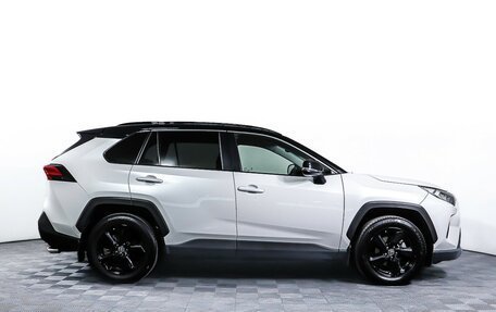 Toyota RAV4, 2021 год, 3 190 000 рублей, 4 фотография