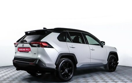 Toyota RAV4, 2021 год, 3 190 000 рублей, 5 фотография