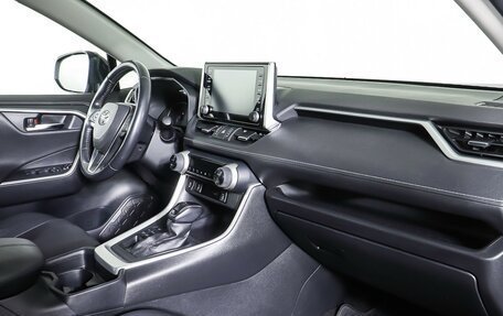 Toyota RAV4, 2021 год, 3 190 000 рублей, 11 фотография
