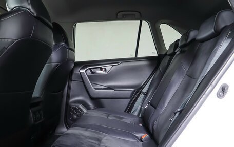 Toyota RAV4, 2021 год, 3 190 000 рублей, 12 фотография