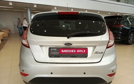 Ford Fiesta, 2016 год, 853 000 рублей, 6 фотография