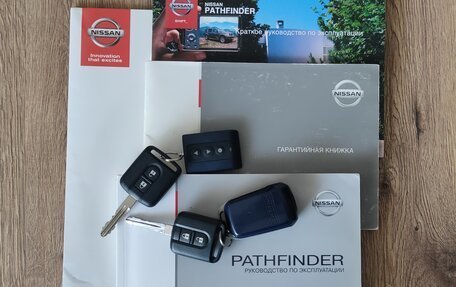 Nissan Pathfinder, 2013 год, 1 600 000 рублей, 2 фотография
