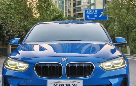 BMW 1 серия, 2021 год, 1 500 000 рублей, 2 фотография