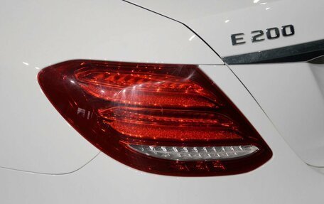 Mercedes-Benz E-Класс, 2018 год, 3 490 000 рублей, 10 фотография