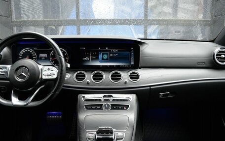 Mercedes-Benz E-Класс, 2018 год, 3 490 000 рублей, 13 фотография