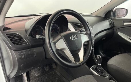 Hyundai Solaris II рестайлинг, 2011 год, 651 000 рублей, 7 фотография