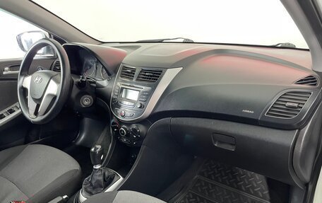 Hyundai Solaris II рестайлинг, 2011 год, 651 000 рублей, 8 фотография