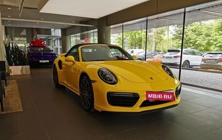 Porsche 911, 2016 год, 18 000 000 рублей, 3 фотография