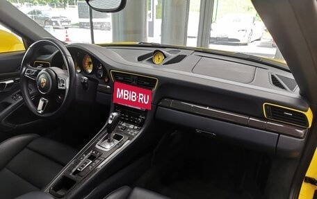 Porsche 911, 2016 год, 18 000 000 рублей, 21 фотография