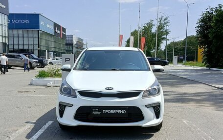 KIA Rio IV, 2017 год, 990 000 рублей, 2 фотография