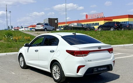 KIA Rio IV, 2017 год, 990 000 рублей, 7 фотография