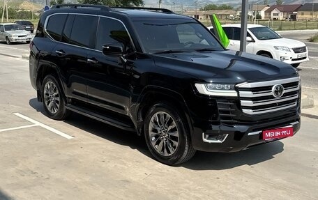 Toyota Land Cruiser, 2022 год, 9 950 000 рублей, 1 фотография