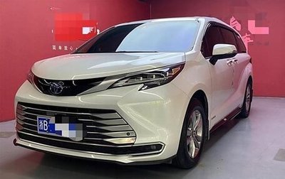 Toyota Sienna, 2022 год, 4 100 000 рублей, 1 фотография