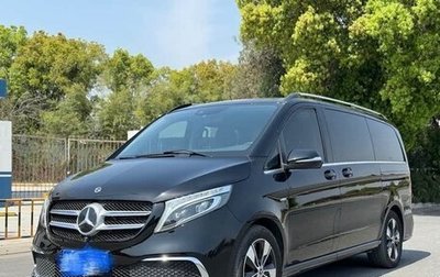 Mercedes-Benz V-Класс, 2022 год, 3 800 000 рублей, 1 фотография