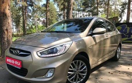 Hyundai Solaris II рестайлинг, 2014 год, 735 000 рублей, 1 фотография