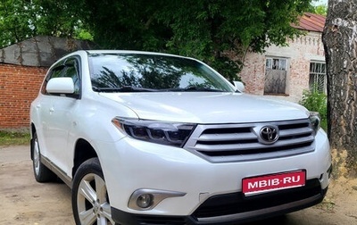 Toyota Highlander III, 2012 год, 1 600 000 рублей, 1 фотография