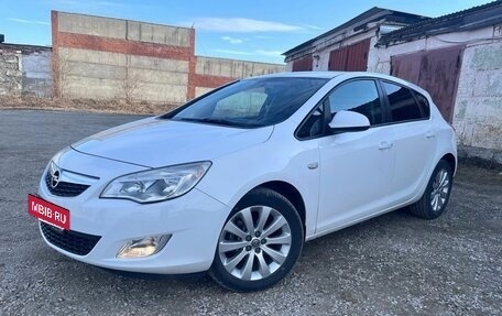 Opel Astra J, 2012 год, 750 000 рублей, 2 фотография