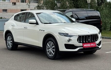 Maserati Levante I, 2018 год, 5 200 000 рублей, 2 фотография