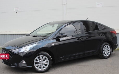 Hyundai Solaris II рестайлинг, 2021 год, 1 319 000 рублей, 2 фотография