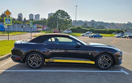 Ford Mustang VI рестайлинг, 2019 год, 2 690 000 рублей, 5 фотография