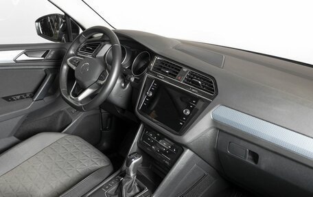 Volkswagen Tiguan II, 2021 год, 2 997 845 рублей, 4 фотография