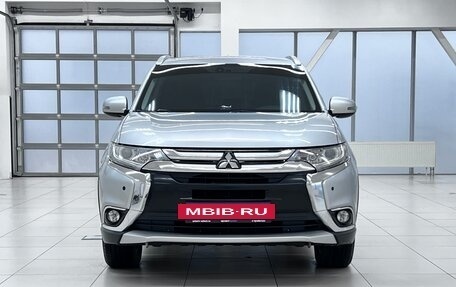 Mitsubishi Outlander III рестайлинг 3, 2015 год, 1 990 000 рублей, 7 фотография