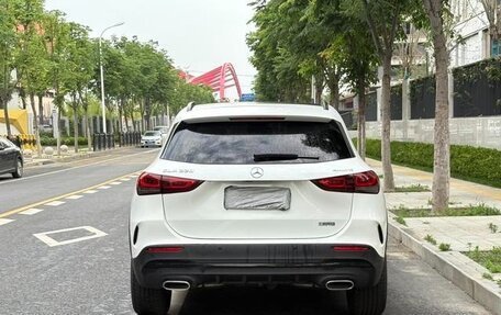 Mercedes-Benz GLA, 2022 год, 2 390 000 рублей, 3 фотография