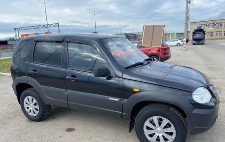 Chevrolet Niva I рестайлинг, 2010 год, 449 000 рублей, 5 фотография