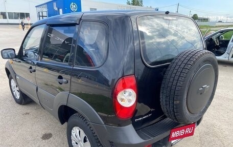 Chevrolet Niva I рестайлинг, 2010 год, 449 000 рублей, 3 фотография