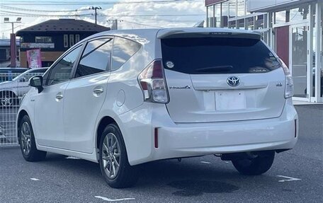 Toyota Prius Alpha I (ZVW40/41), 2021 год, 1 635 000 рублей, 3 фотография