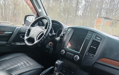 Mitsubishi Pajero IV, 2007 год, 1 390 000 рублей, 5 фотография