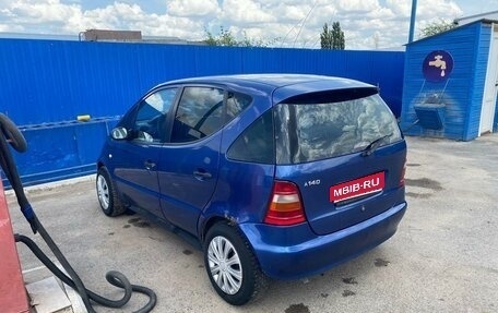 Mercedes-Benz A-Класс, 1998 год, 300 000 рублей, 1 фотография