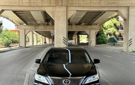 Toyota Camry, 2014 год, 1 285 000 рублей, 1 фотография