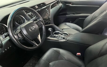 Toyota Camry, 2020 год, 3 100 000 рублей, 7 фотография