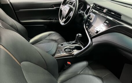 Toyota Camry, 2020 год, 3 100 000 рублей, 11 фотография