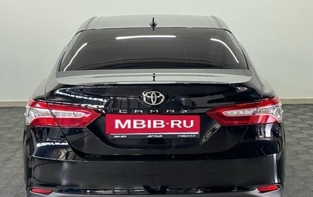 Toyota Camry, 2020 год, 3 100 000 рублей, 6 фотография