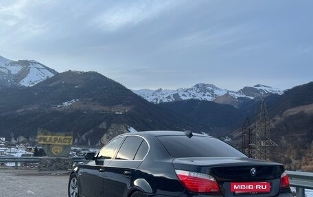 BMW 5 серия, 2004 год, 1 150 000 рублей, 4 фотография