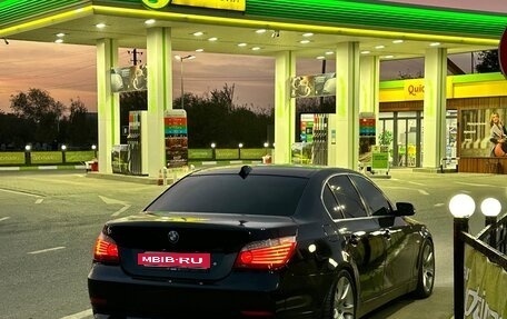 BMW 5 серия, 2004 год, 1 150 000 рублей, 10 фотография