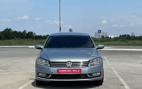 Volkswagen Passat B7, 2011 год, 660 000 рублей, 2 фотография