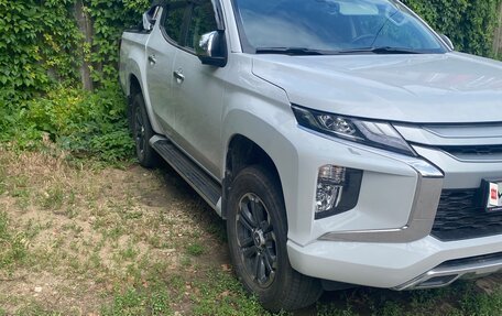 Mitsubishi L200 IV рестайлинг, 2021 год, 3 700 000 рублей, 4 фотография