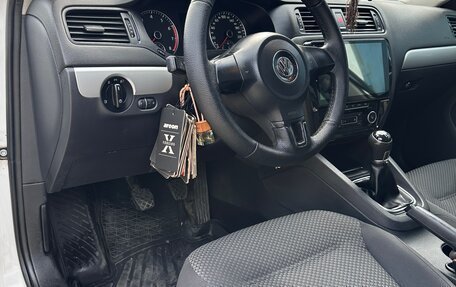 Volkswagen Jetta VI, 2012 год, 980 000 рублей, 9 фотография