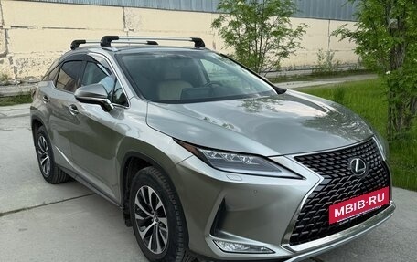 Lexus RX IV рестайлинг, 2020 год, 5 900 000 рублей, 2 фотография