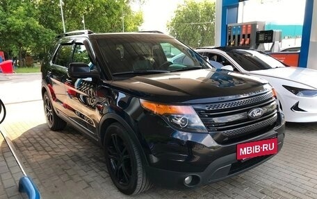Ford Explorer VI, 2013 год, 1 250 000 рублей, 4 фотография